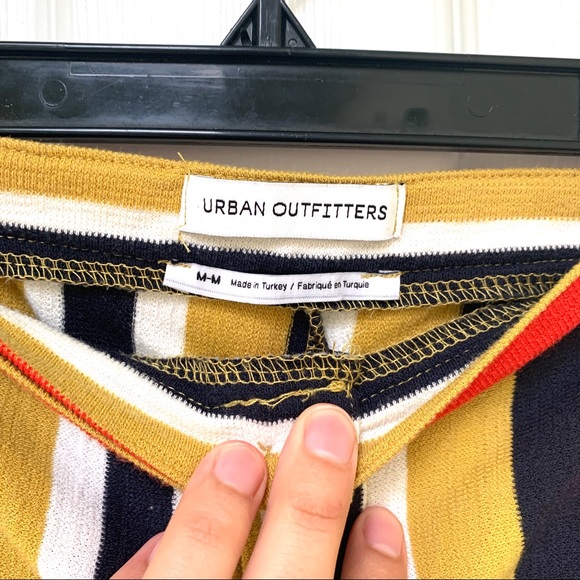 Urban Outfitters Shorts - Picture 2 of 5